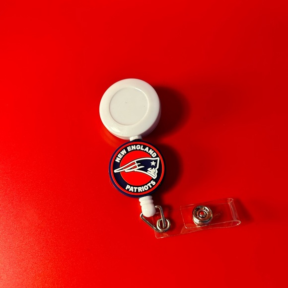 Patriots Badge Reel - Picture 1 of 1